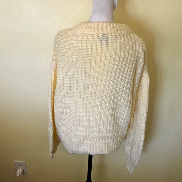 A New Day Women’s Cozy Pale Yellow Knit Sweater Size Small - Picture 5 of 5